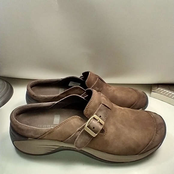 Merrell Shoes - Merrell Encore Buckle Bracken J68526 Mules Women's sz 9